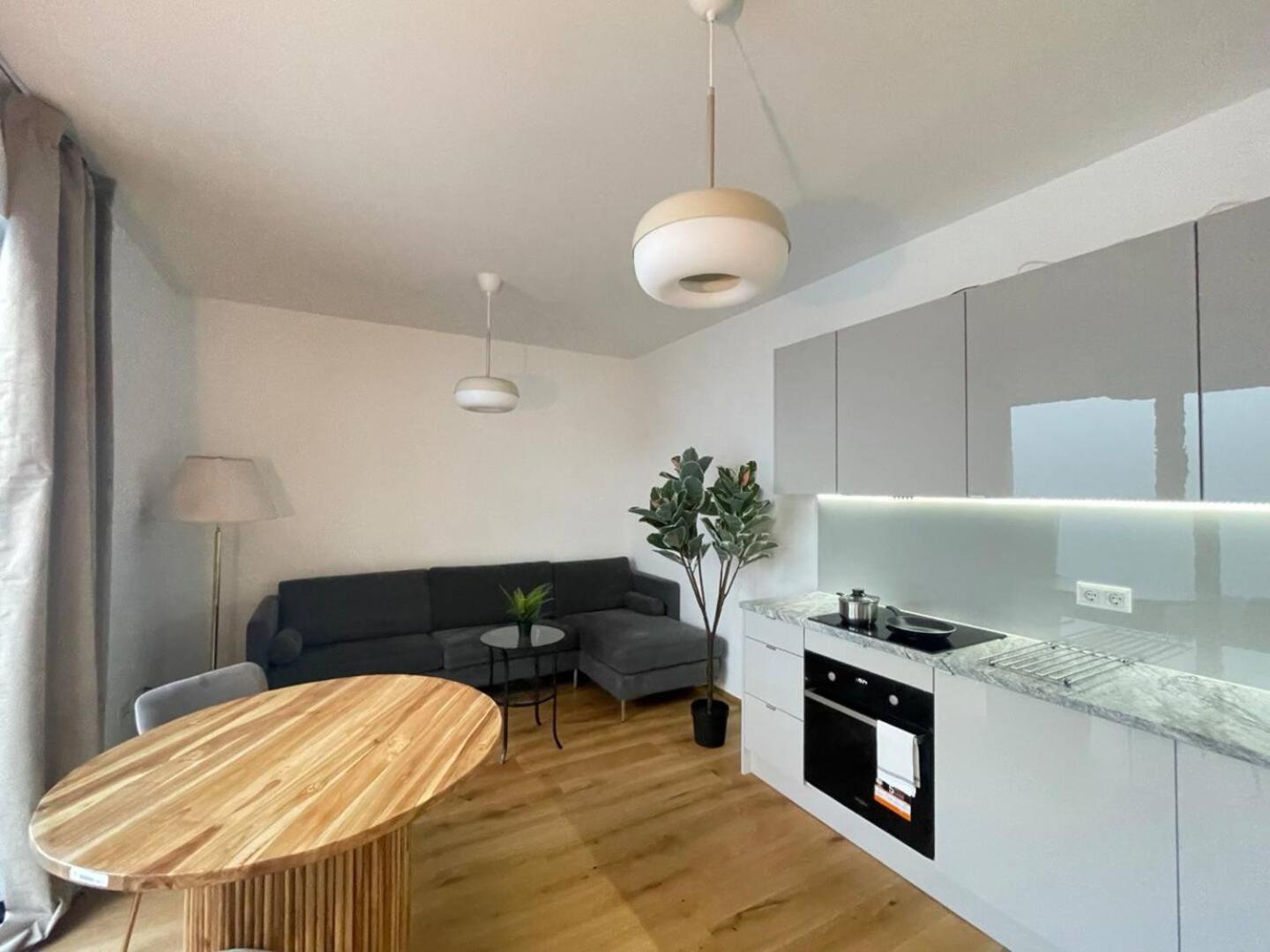 Stad10 - Apartments Very Close To Subway U2 Stadlau Вена Номер фото