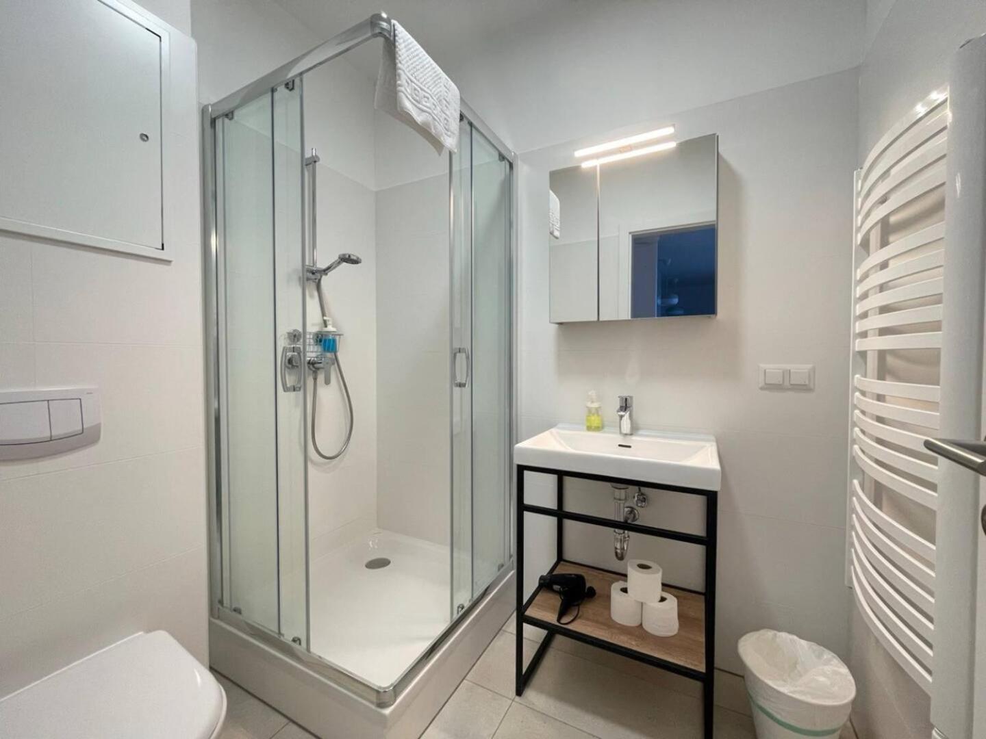 Stad10 - Apartments Very Close To Subway U2 Stadlau Вена Номер фото