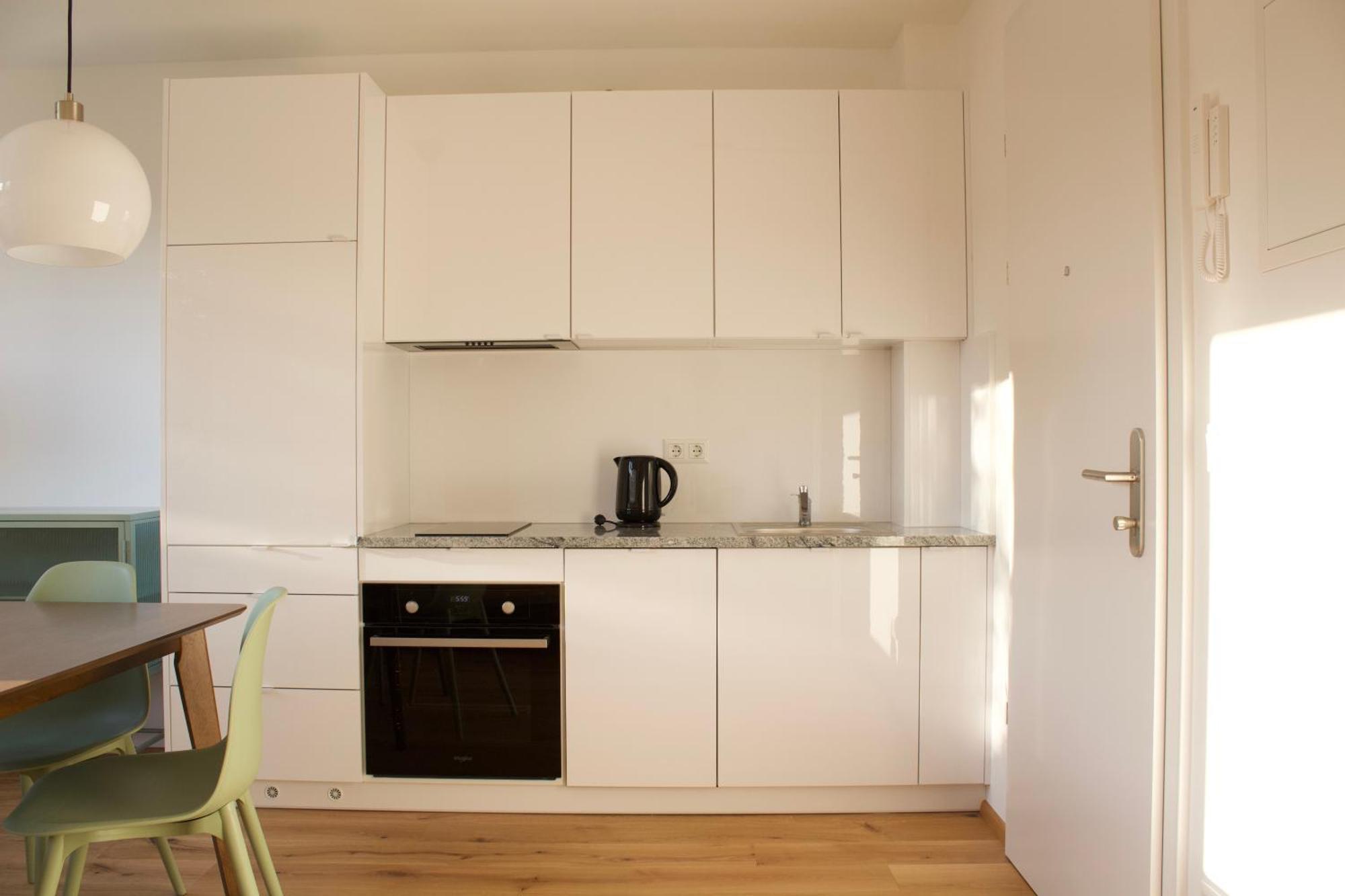 Stad10 - Apartments Very Close To Subway U2 Stadlau Вена Номер фото